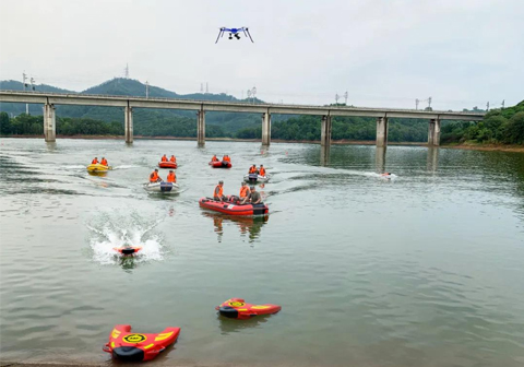 Integrated air sea rescue solution using drone C85 & rescue robot R1